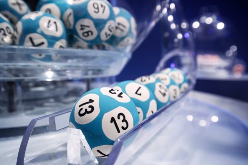 Investing vs. Gambling: 79% of the French are Wrong